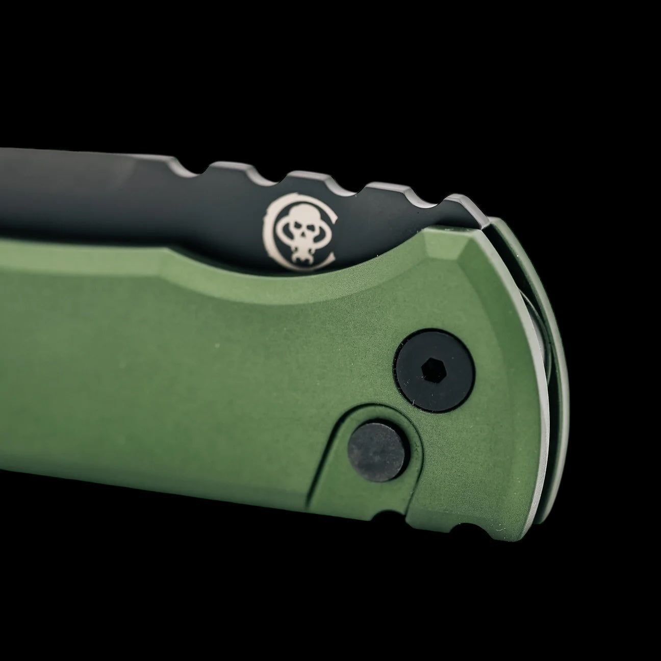 Chaves Knives Pro-Tech Redencion 229 -Green Aluminum Handles and Black DLC Tanto Blade