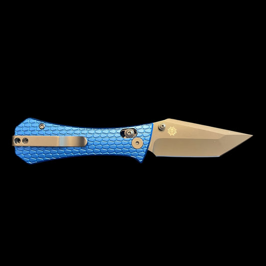 AUXMFG COFFIN CROSSBAR 2.7" EDC FOLDING KNIFE BLUE ANODIZED ALUMINUM SCALES - SMOKE PVD BLADE