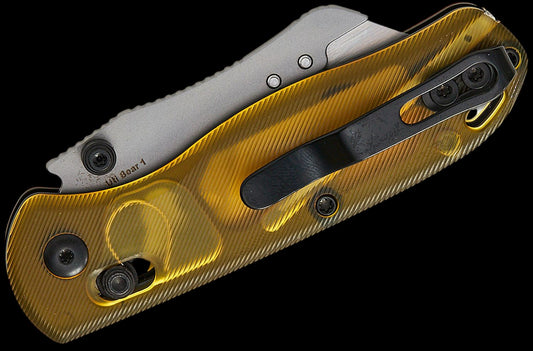 Kizer Cutlery Vanguard Azo Uti Bear 1 Clutch Lock Folding Knife 2.74" Replaceable Razor Blade, Ultem (PEI) Handles with Toothpick and Tweezers, Reversible Clip, AXIS/Crossbar Lock - V3619JA4