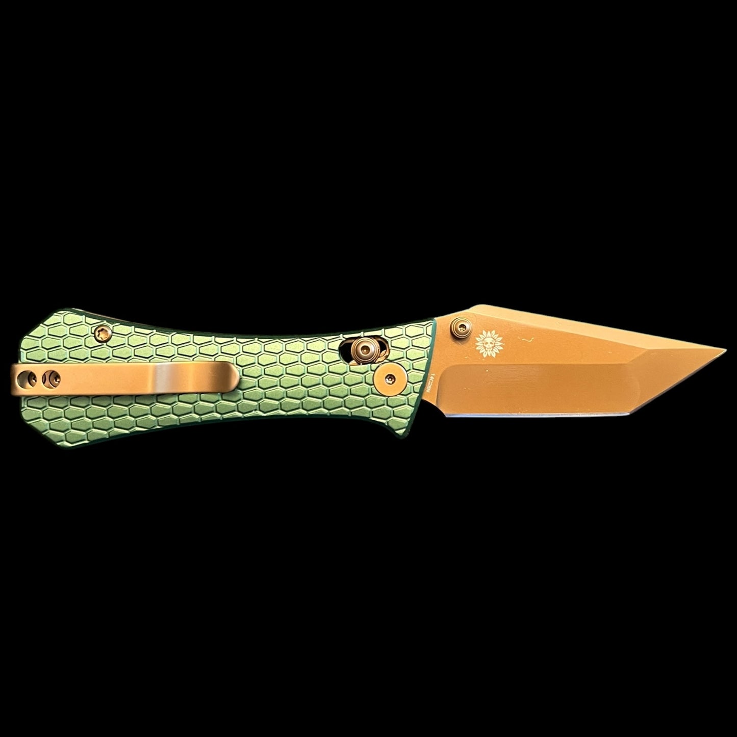 AUXMFG COFFIN CROSSBAR 2.7" EDC FOLDING KNIFE GREEN ANODIZED ALUMINUM  SCALES - ROSE GOLD PVD BLADE