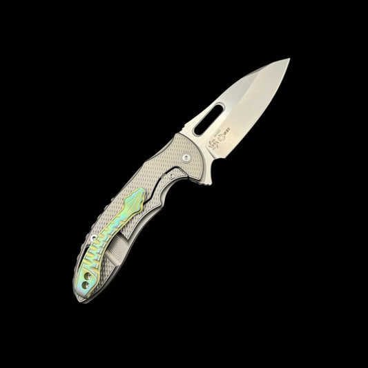 MECHFORCE RICK LALA COLLAB SENTRY FOLDING KNIFE DIAMOND PATTERN TITANIUM HANDLE M390 GREEN ANODIZED POCKET CLIP